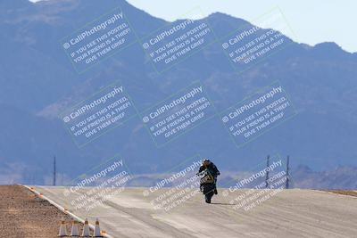 media/Feb-06-2025-Racers Edge (Thu) [[c17ed6f7b1]]/2-B Group/Session 4 End (Turn 10 Backside)/